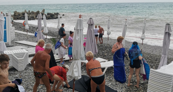 Теперь это строго запрещено, отпуск испорчен: на пляжах Анапы ввели полный запрет на купание в Черном море