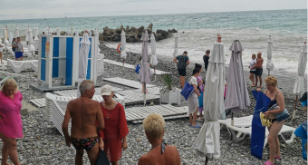 "Это худший отпуск": российские туристы жалуются на отдых на Черном море. Что там происходит 
