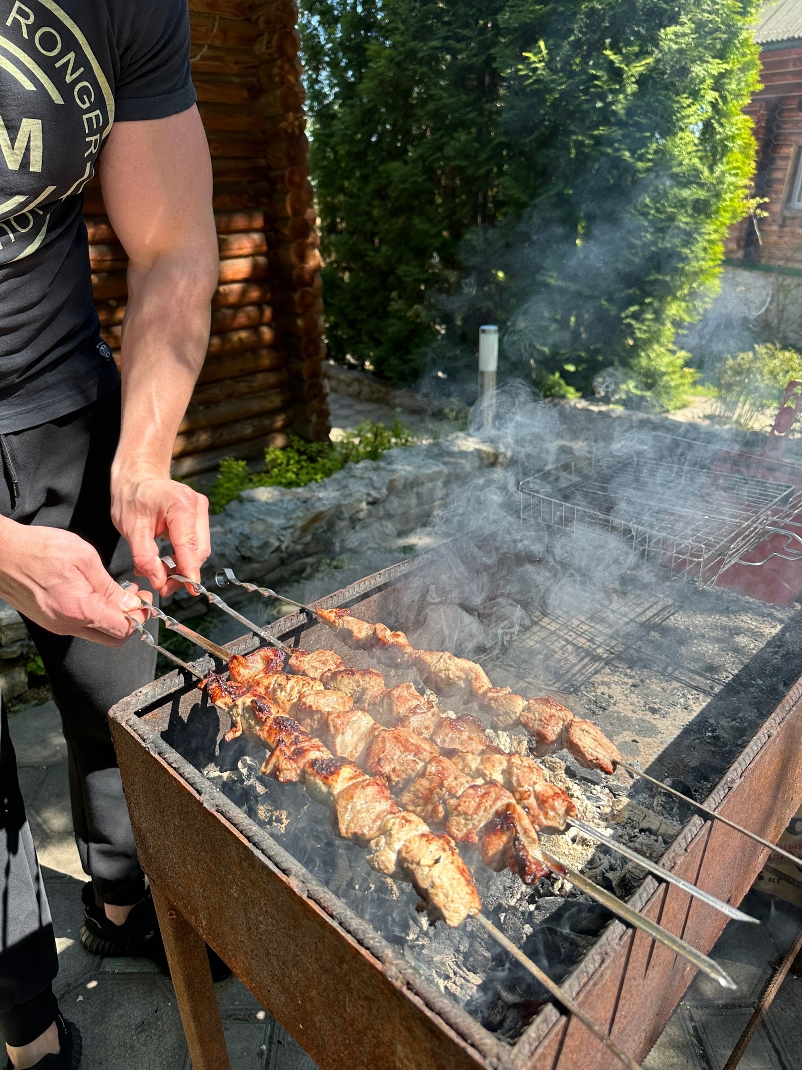 Именно такой шашлык - любимое блюдо Сталина: с этим маринадом мясо  получается невероятно нежным, мягким и сочным - Новости всех регионов России